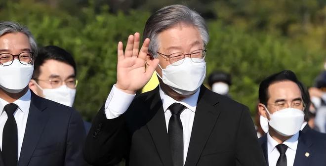 尹锡悦的审判，李在明的选择背后的意义